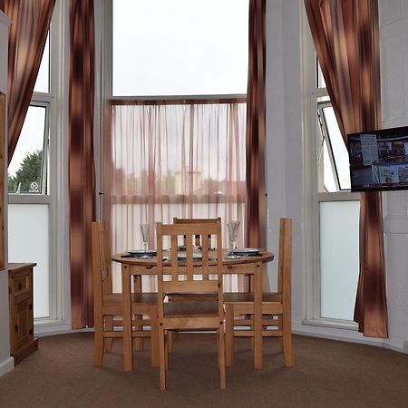Tor Park Holiday Flatlets توركواي المظهر الخارجي الصورة